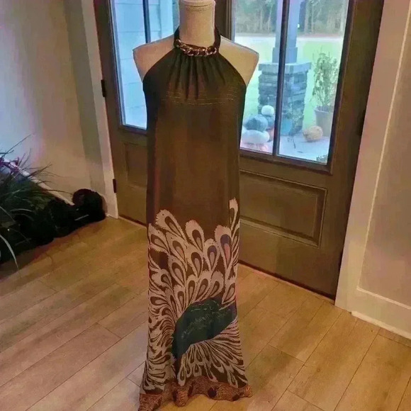 Beautiful Tricia Fix Dress with Gold Accents - Picture 1 of 8